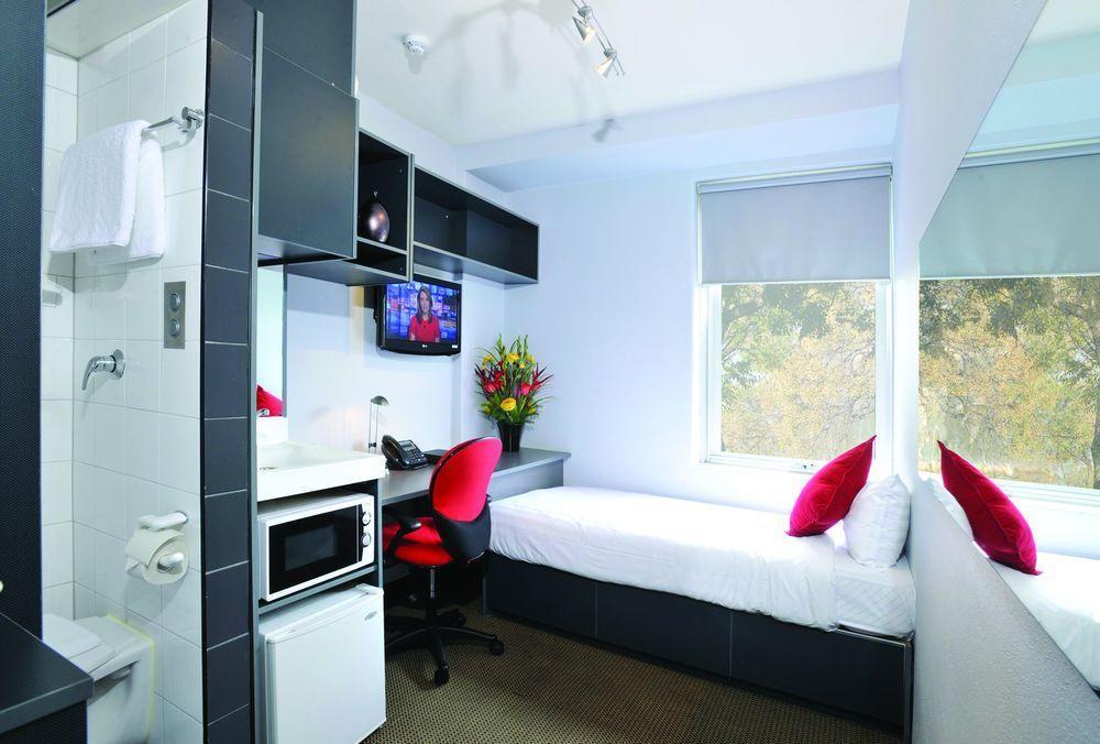 Together Co-Living Melbourne Bilik gambar